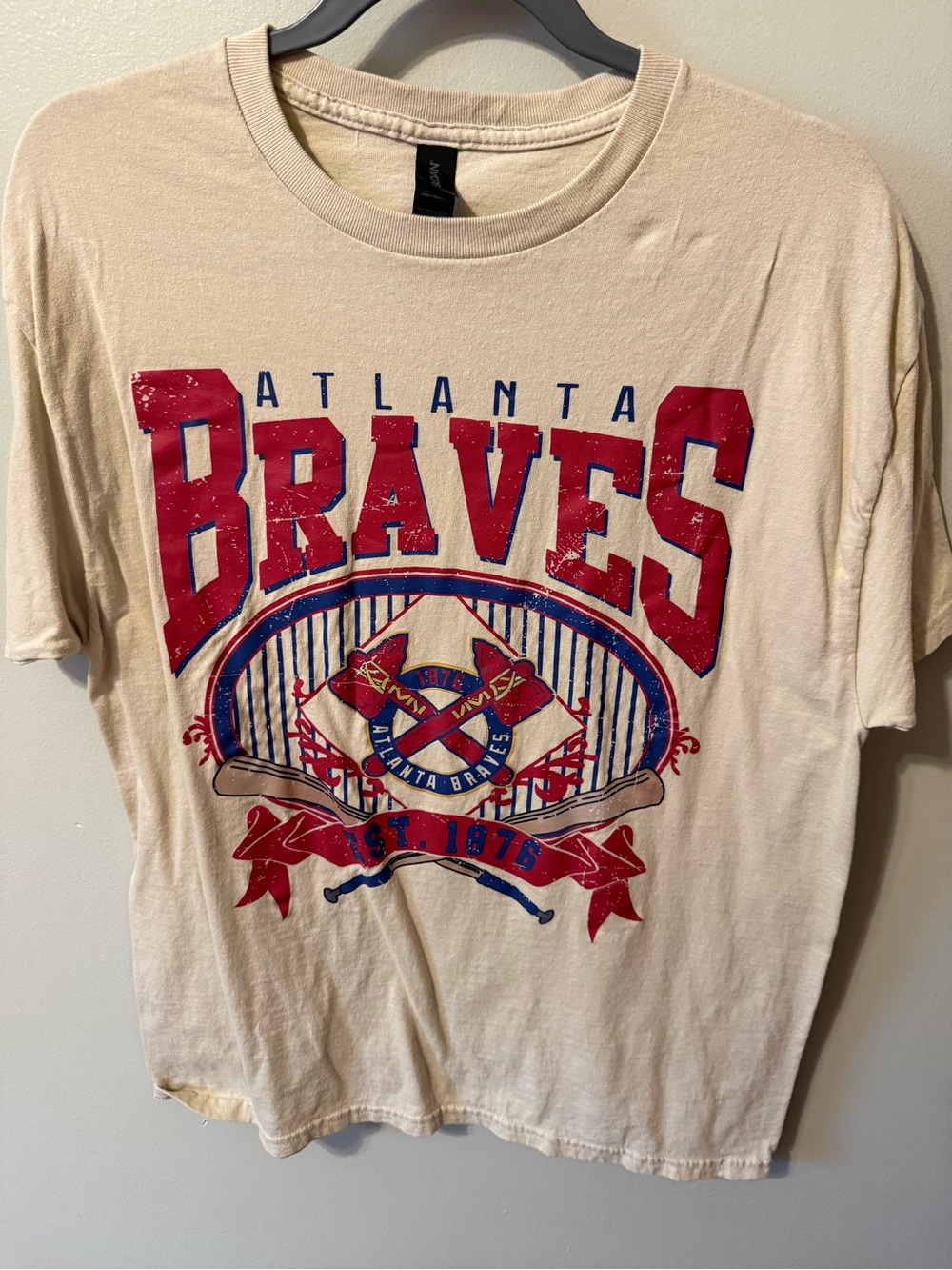 Gildan Cream Atlanta Braves Short Sleeve Tee with Red & Blue Graphics